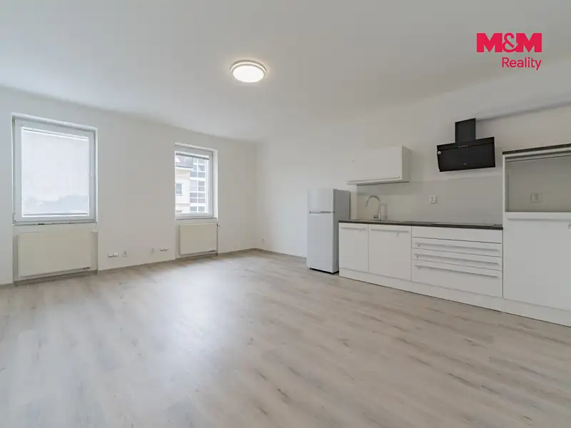 Pronájem bytu 2+kk 55 m², Cheb – náhled fotky 3