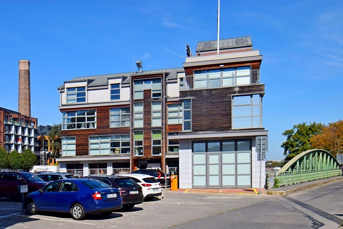 Pronájem kanceláře 52 m² – fotografie 4