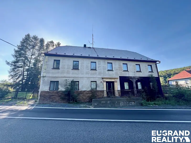 Prodej rodinného domu 450 m², pozemek 1175 m², Dolní Podluží – náhled fotky 1