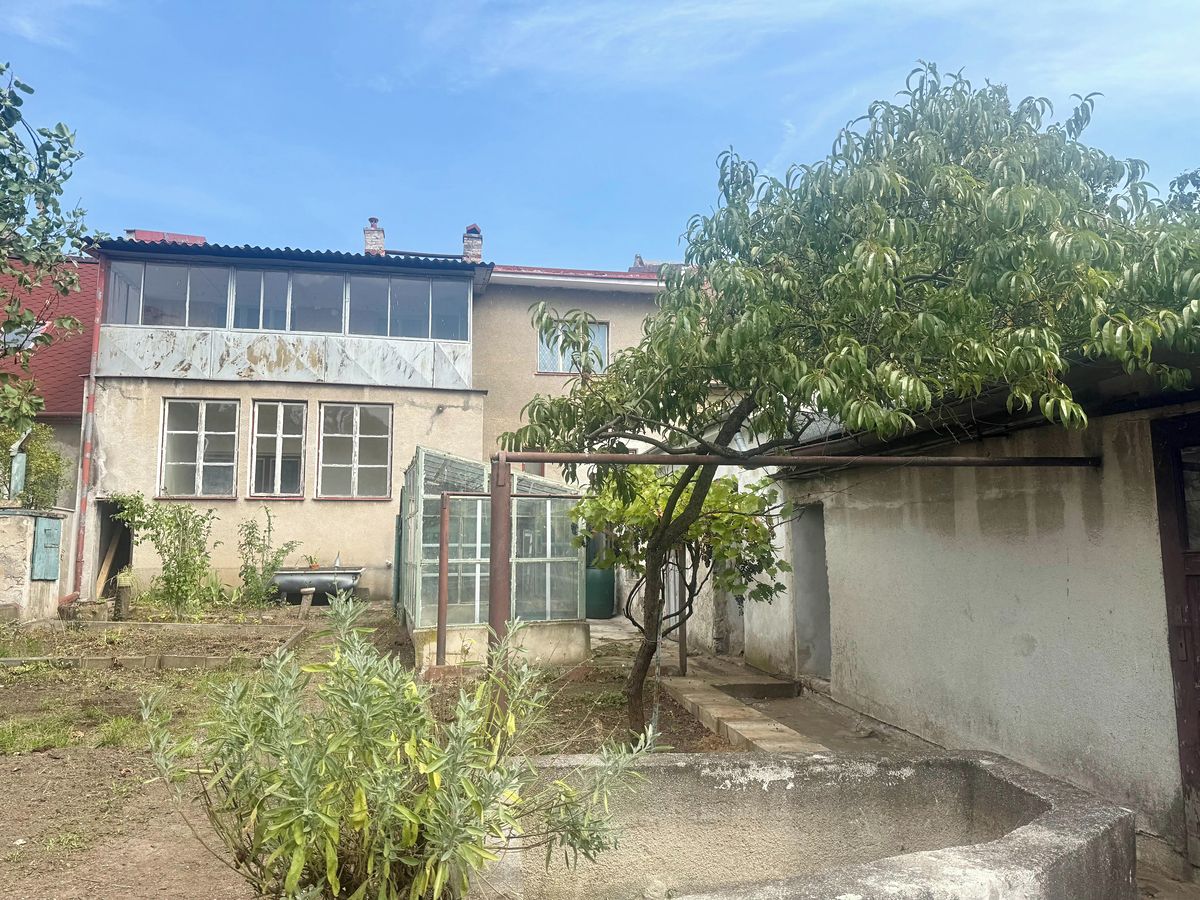 Prodej rodinného domu 174 m², pozemek 383 m² – fotografie 2