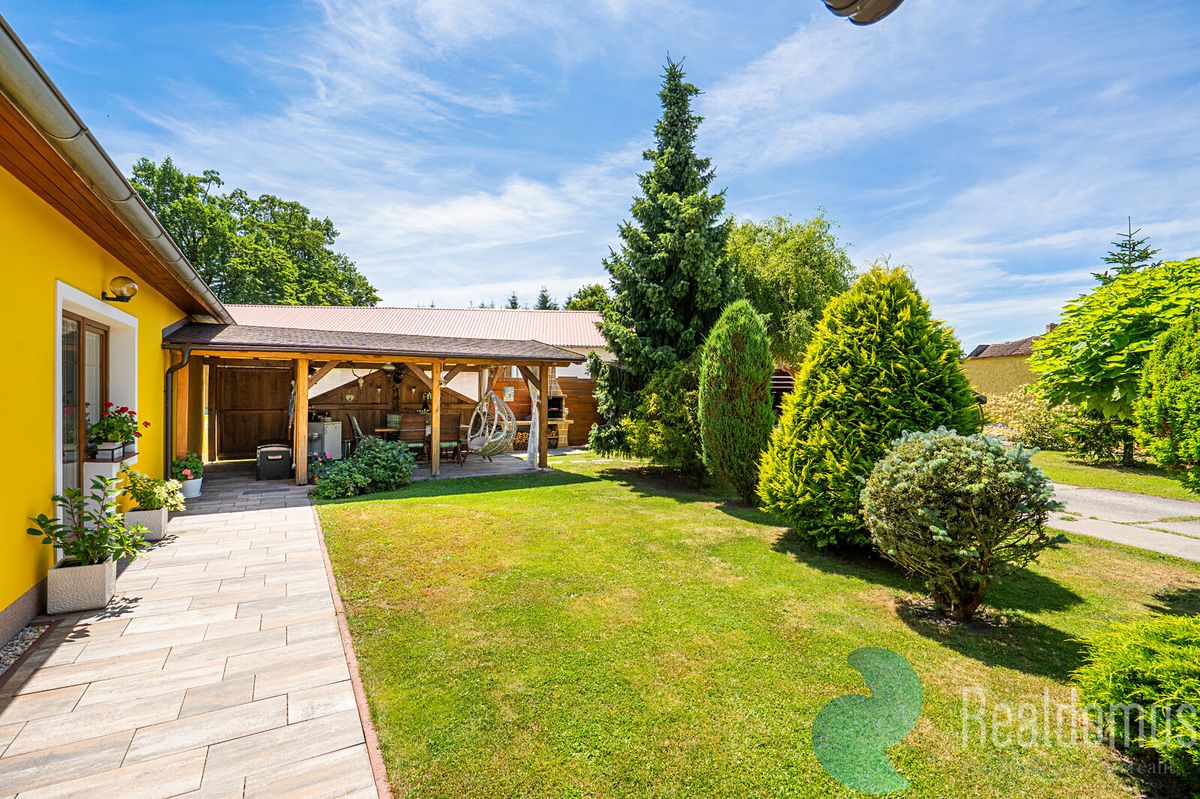 Prodej rodinného domu 165 m², pozemek 7758 m² – fotografie 3