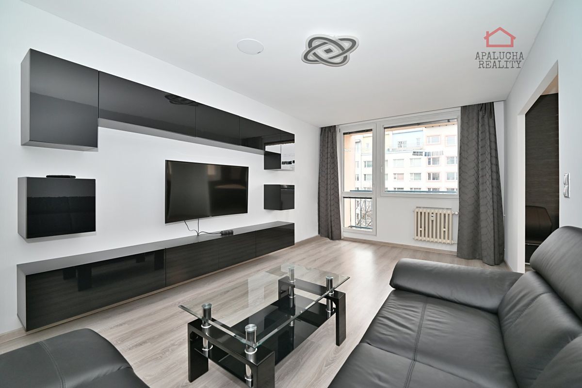 Pronájem bytu 3+1 72 m² – fotografie 3