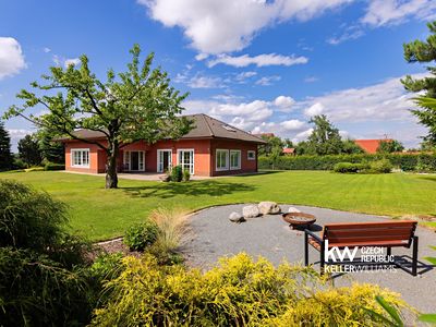 Prodej vily 412 m², pozemek 2583 m²