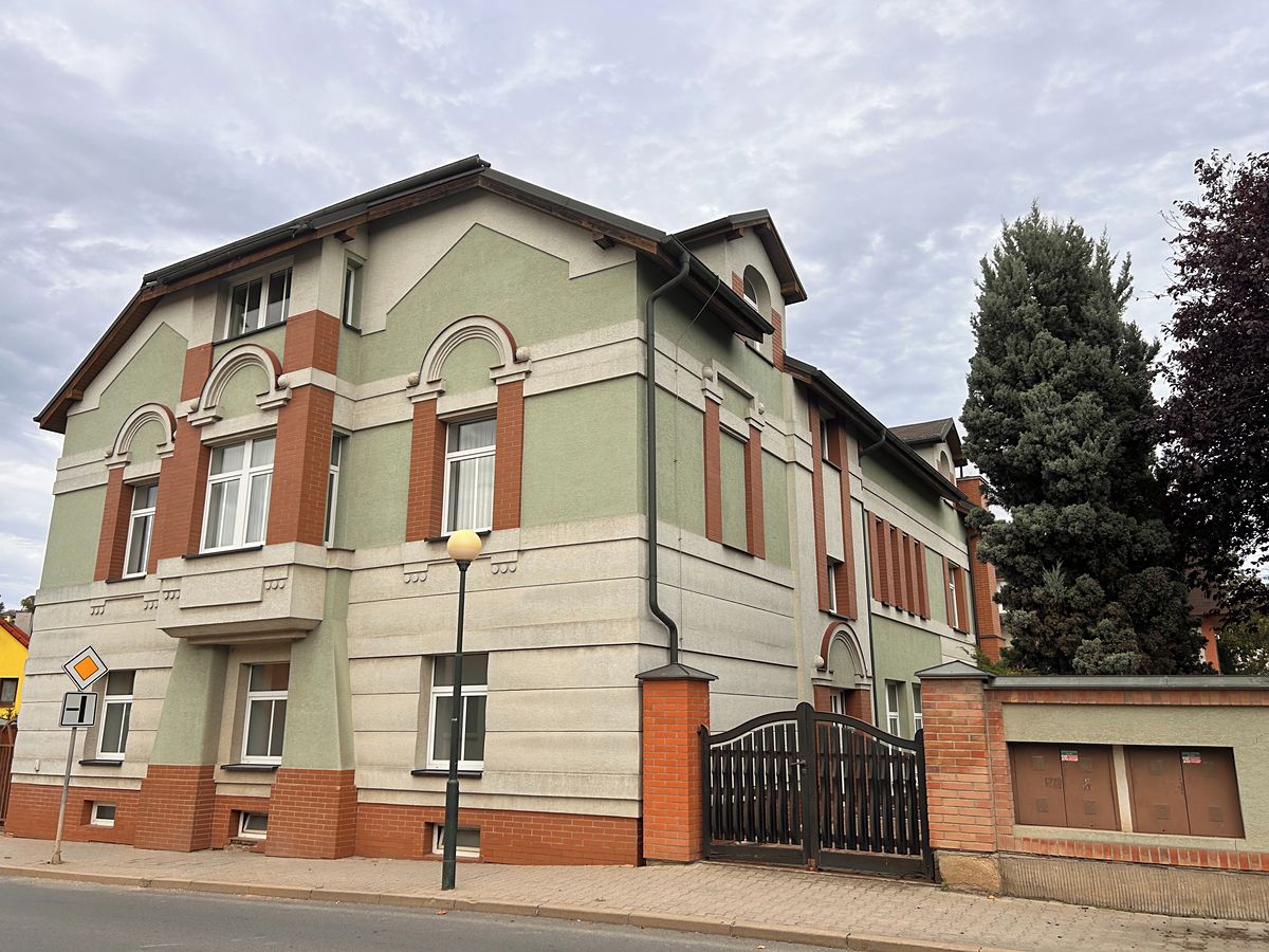 Pronájem kanceláře 240 m²