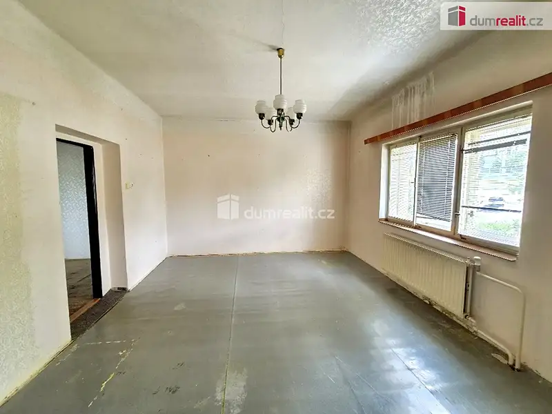 Prodej rodinného domu 200 m², pozemek 320 m², Plzeň – náhled fotky 2