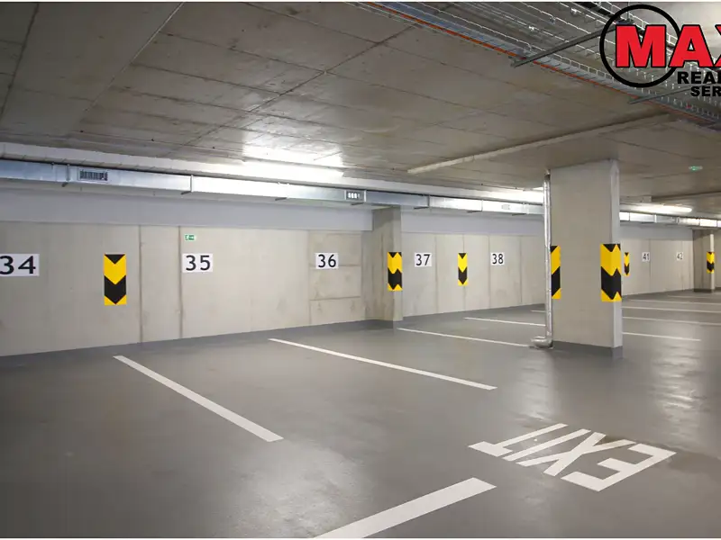 Pronájem garážového stání 10 m², Praha – náhled fotky 1