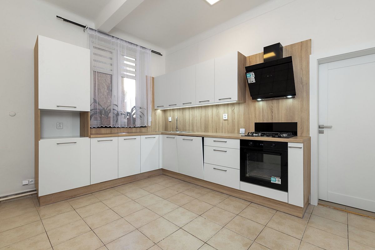 Pronájem bytu 3+1 94 m²
