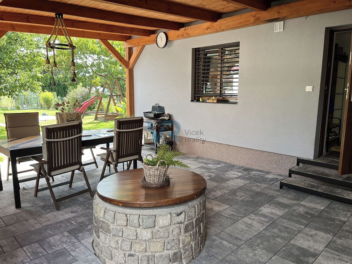 Prodej rodinného domu 150 m², pozemek 779 m² – fotografie 5