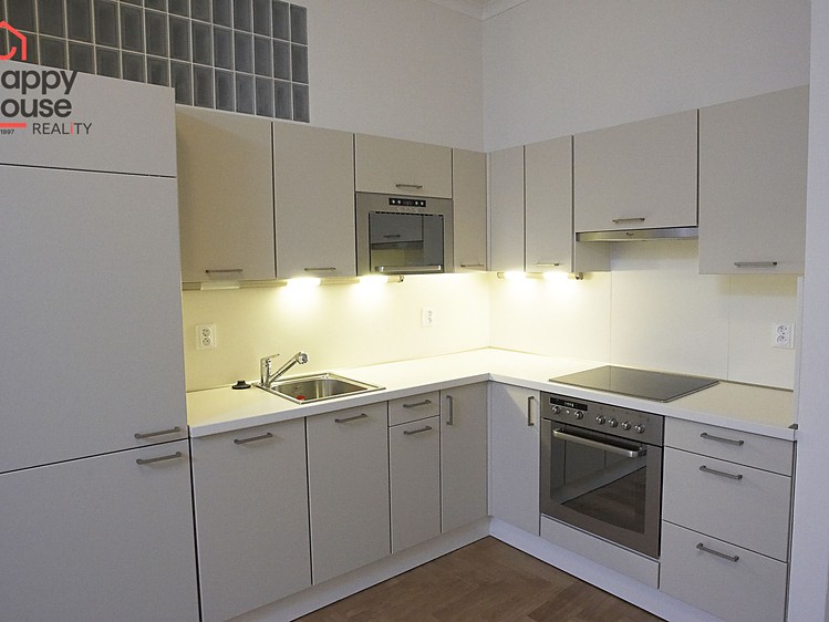 Pronájem bytu 2+kk, 62 m² (6 z 16)