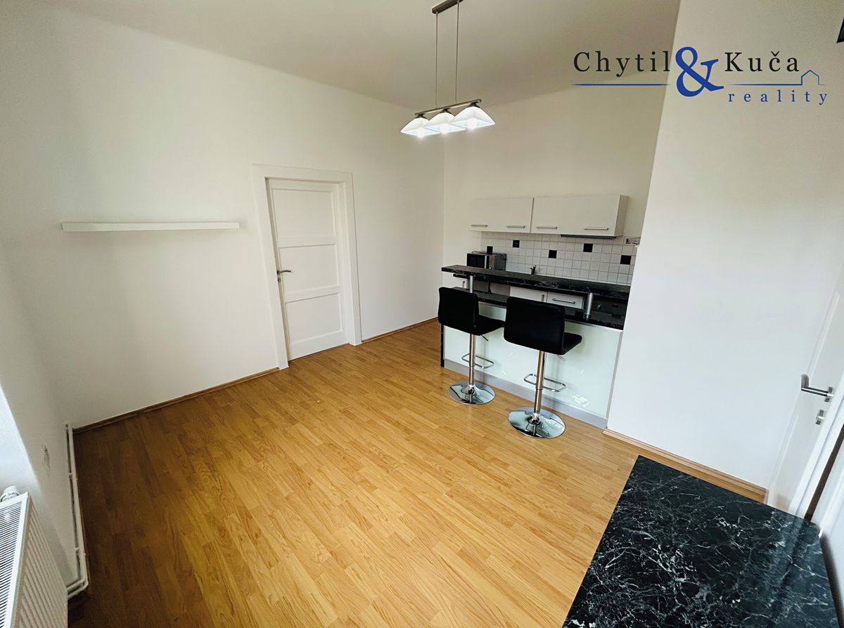 Pronájem bytu 2+kk 44 m² – fotografie 4