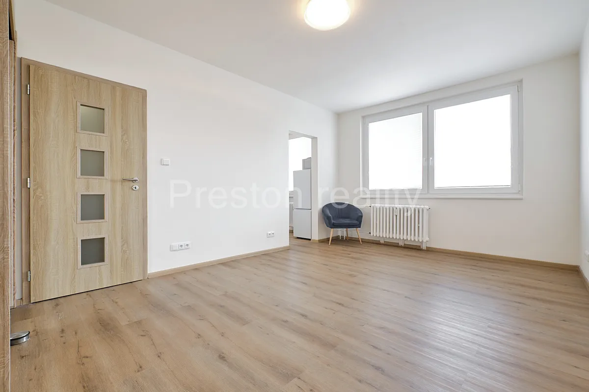 Pronájem bytu 1+kk 28 m²
