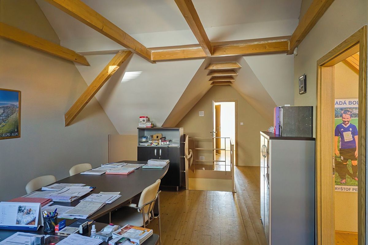 Pronájem výrobní haly, prostoru 1100 m² – fotografie 4