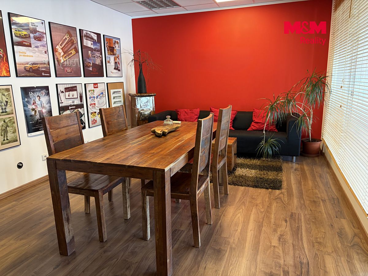 Pronájem kanceláře 105 m² – fotografie 2