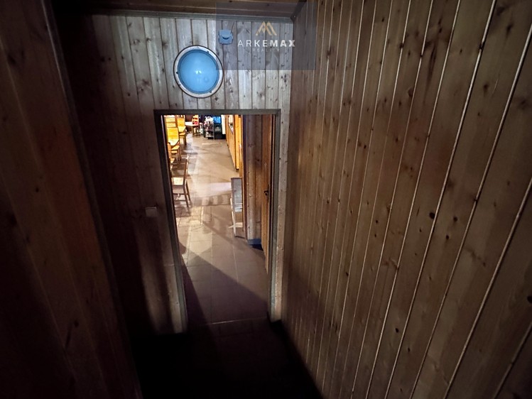 Prodej komerčního prostoru, 160 m² (5 z 19)
