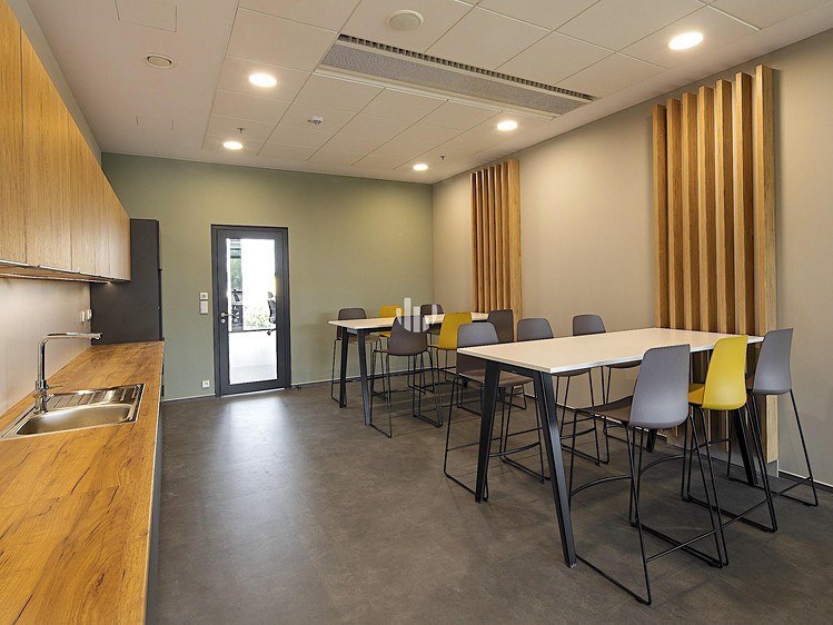 Gewerbefläche zur Miete, 247 m² (9 von 10)