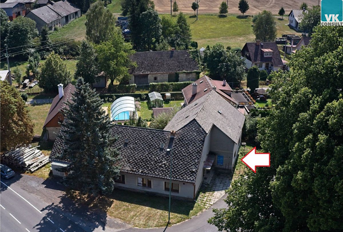 Prodej rodinného domu 244 m², pozemek 891 m²