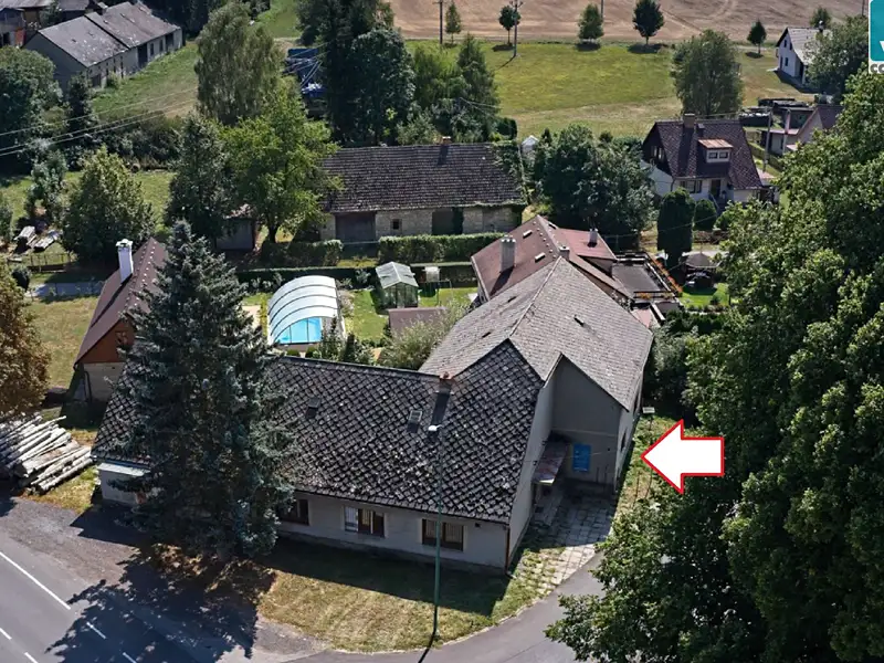 Prodej rodinného domu 244 m², pozemek 891 m², Pomezí – náhled fotky 1