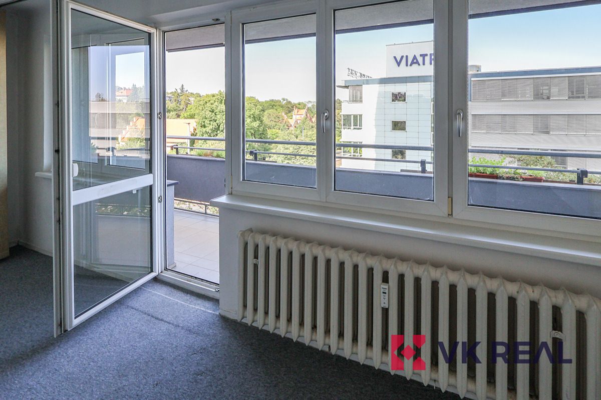 Pronájem bytu 2+1 75 m² – fotografie 2