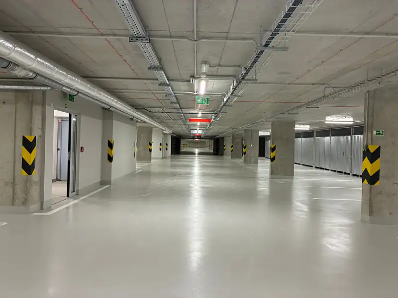 Prodej garážového stání 12 m², Praha – náhled fotky 2