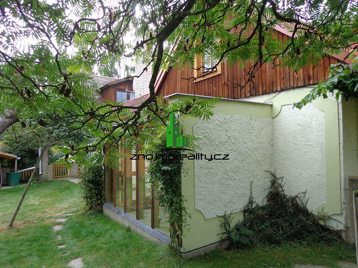 Pronájem bytu 2+kk 80 m² – fotografie 2