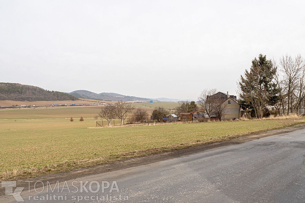 Prodej stavebního pozemku 3708 m² – fotografie 4