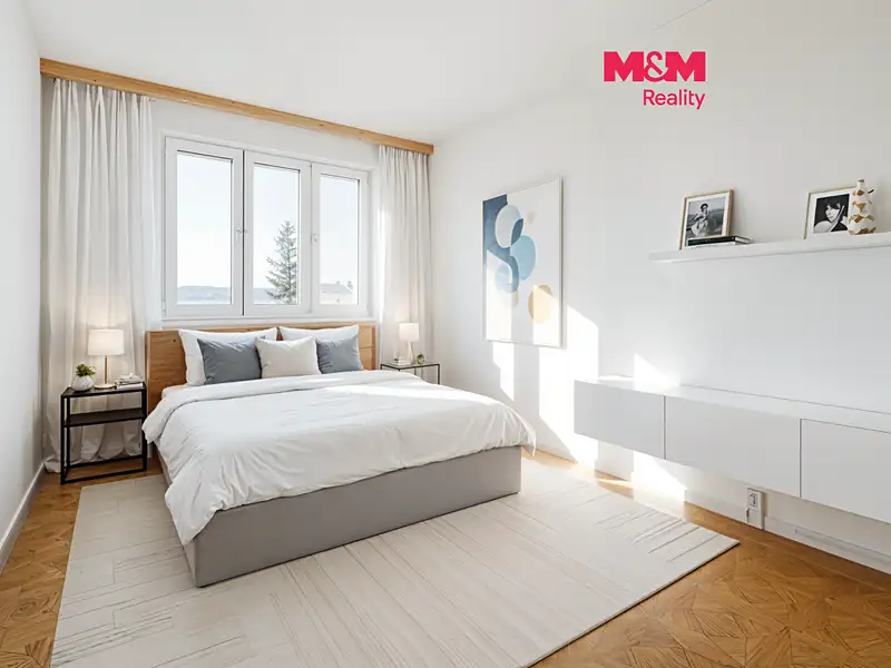 Prodej bytu 4+1 82 m², Trhové Sviny – náhled fotky 1