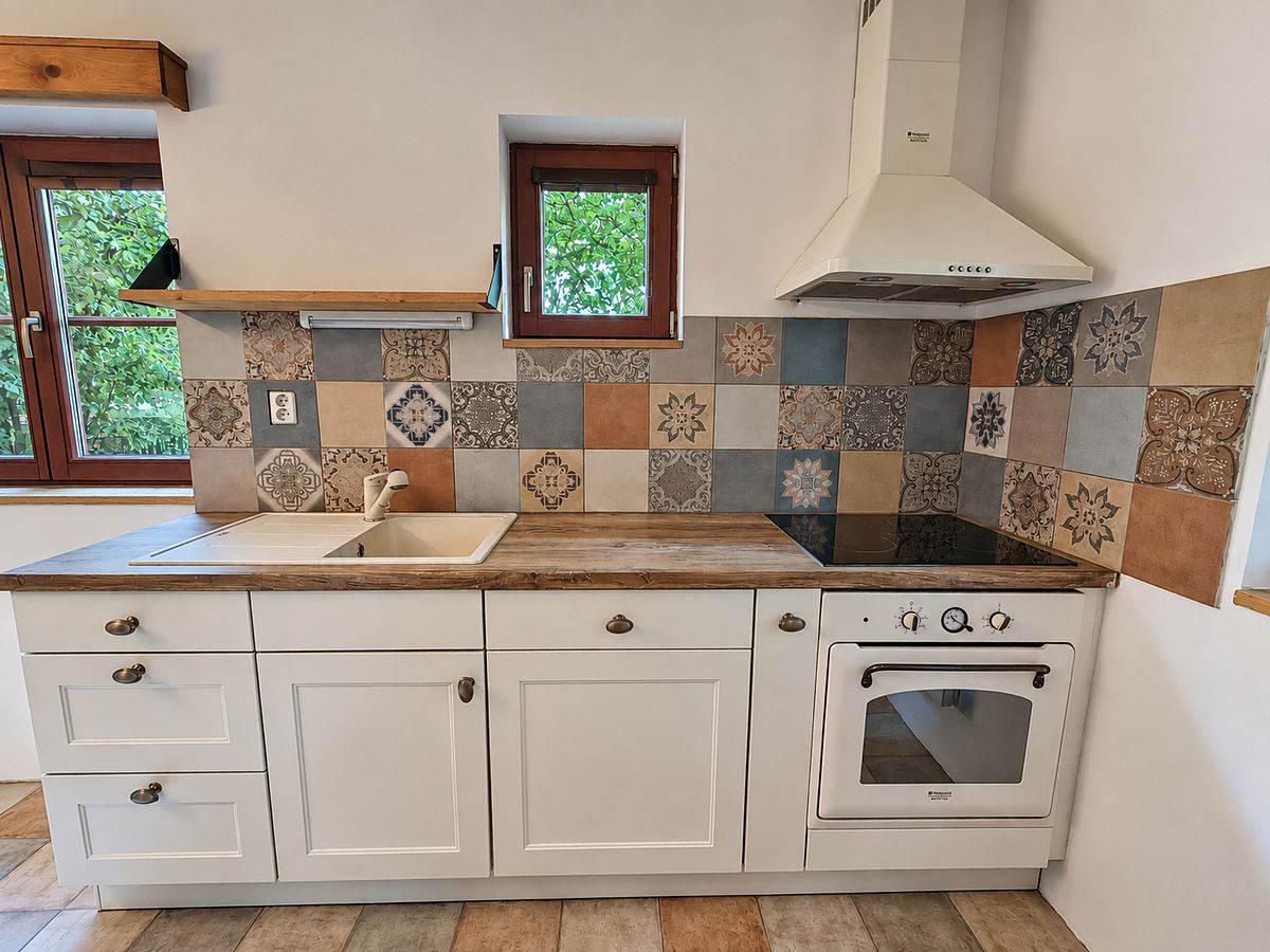 Prodej rodinného domu 105 m², pozemek 4487 m² – fotografie 3