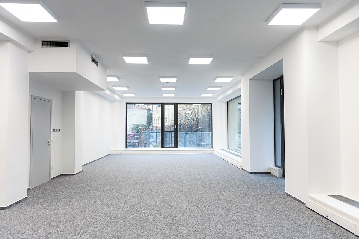 Pronájem kanceláře 277 m² – fotografie 2