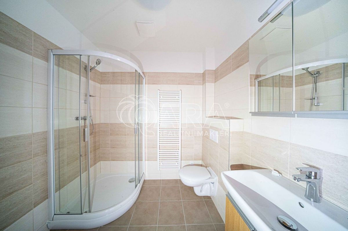 Pronájem bytu 2+kk 41 m² – fotografie 3