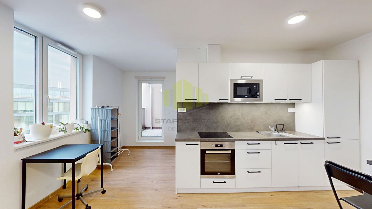 Pronájem bytu 1+kk 50 m² – fotografie 2