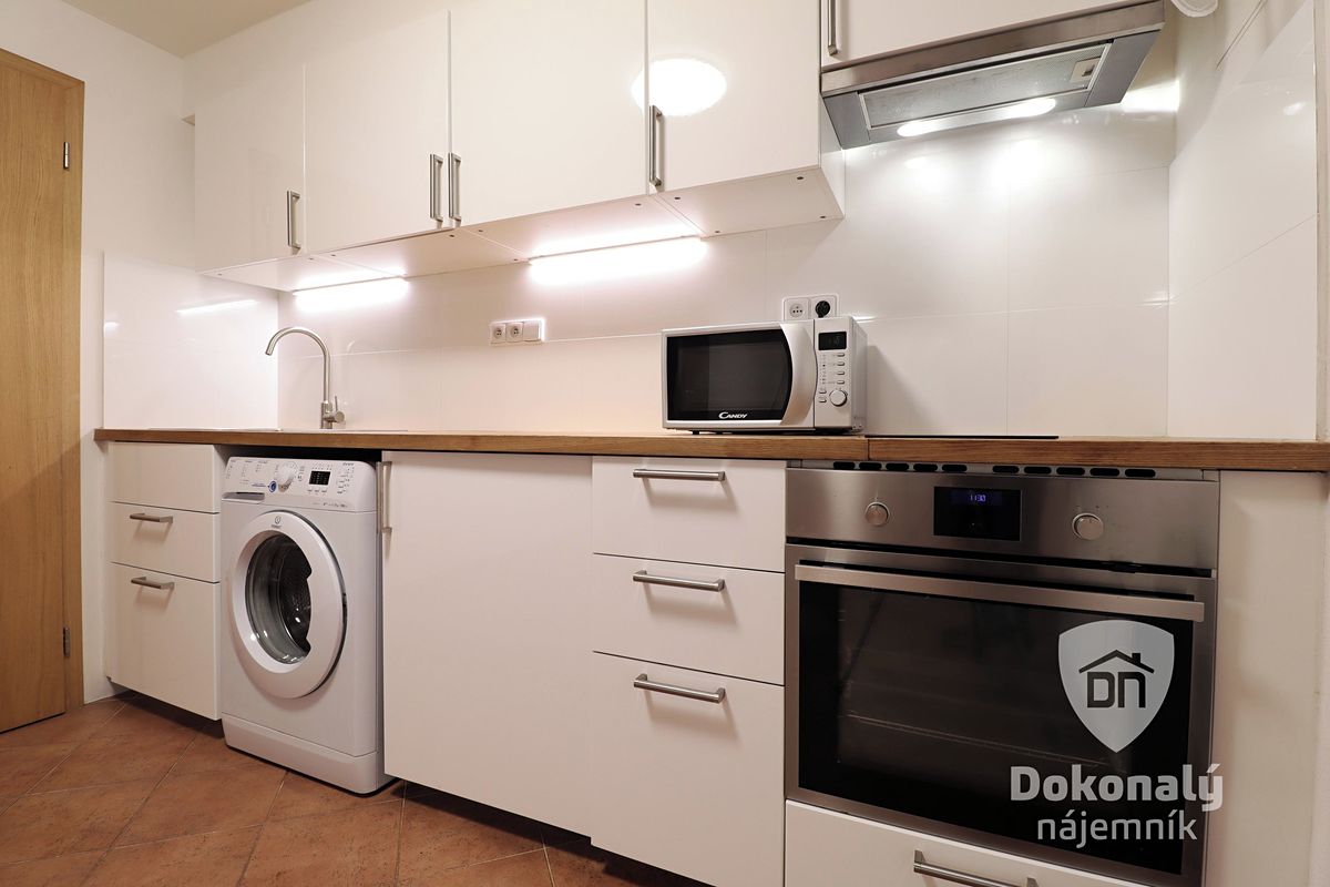 Pronájem bytu 1+kk 33 m²