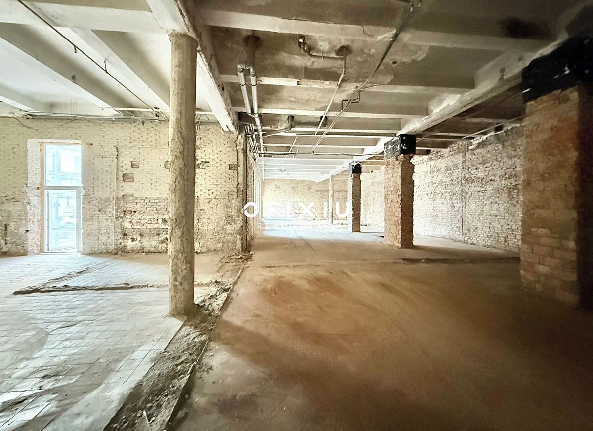 Pronájem obchodního prostoru 1500 m² – fotografie 2