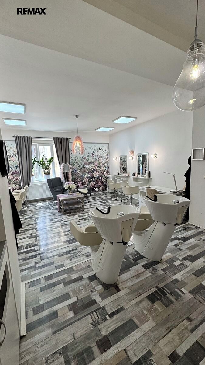 Pronájem obchodního prostoru 70 m²