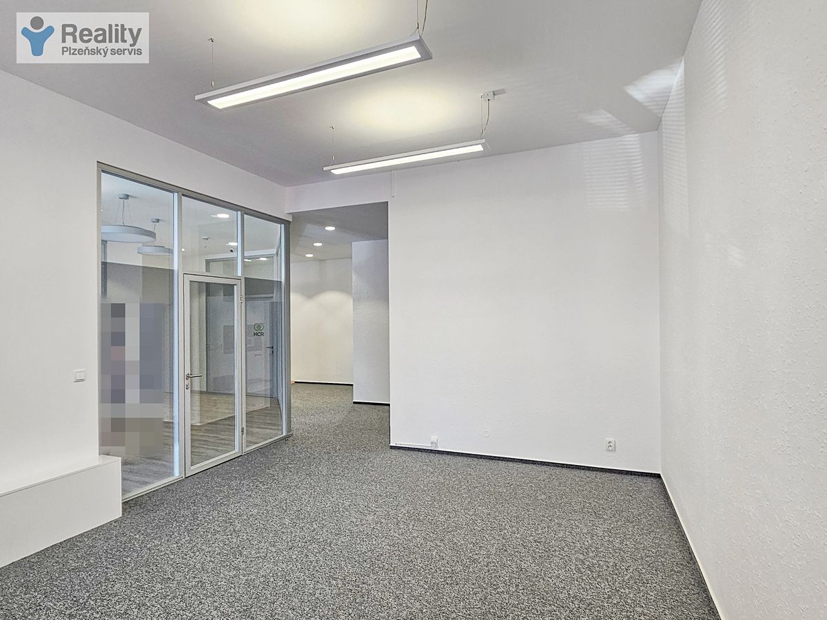 Pronájem kanceláře 88 m² – fotografie 2