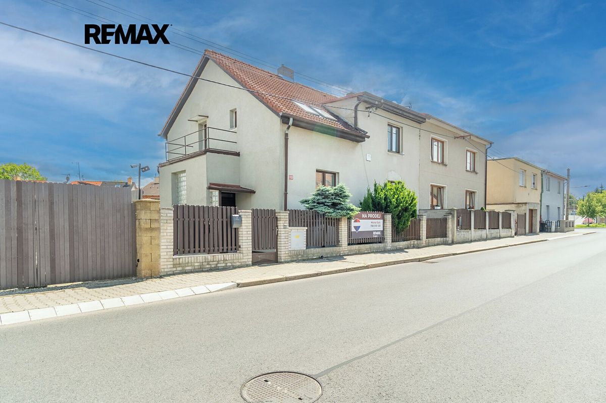 Prodej rodinného domu 220 m², pozemek 471 m²