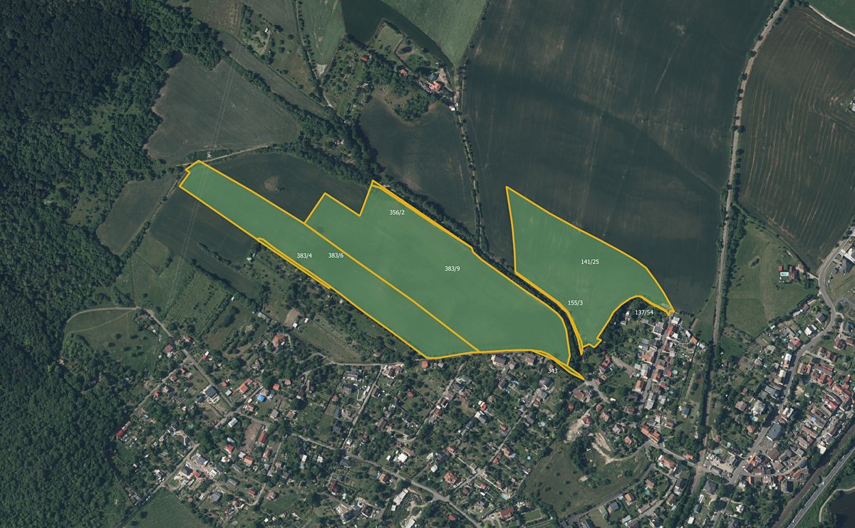 Prodej pole 72188 m²