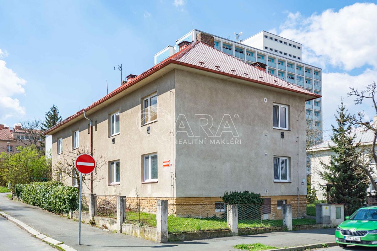 Pronájem bytu 1+1 35 m²