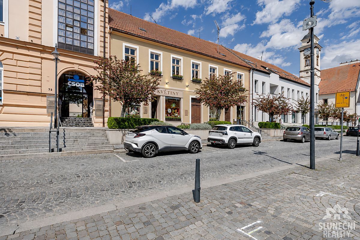 Prodej činžovního domu 970 m² – fotografie 2