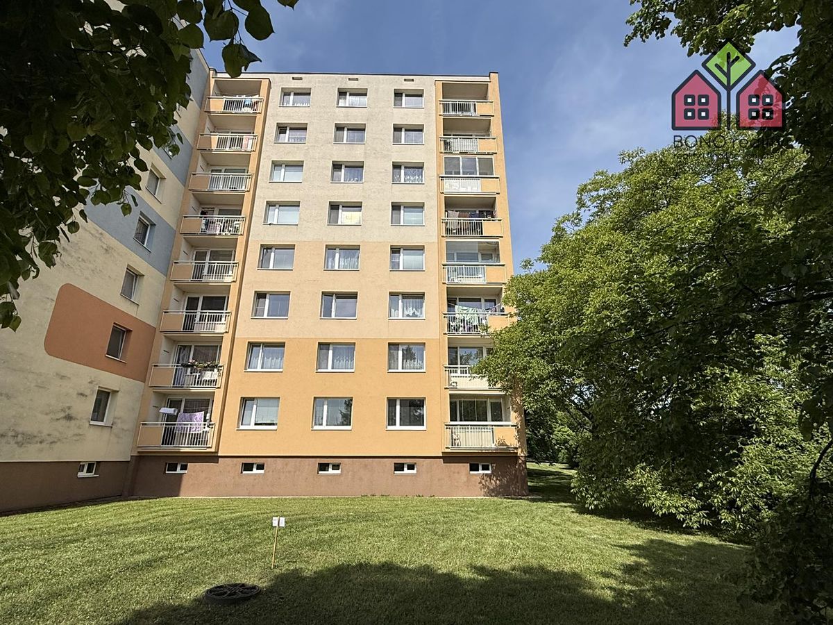 Pronájem bytu 2+1 60 m² – fotografie 3