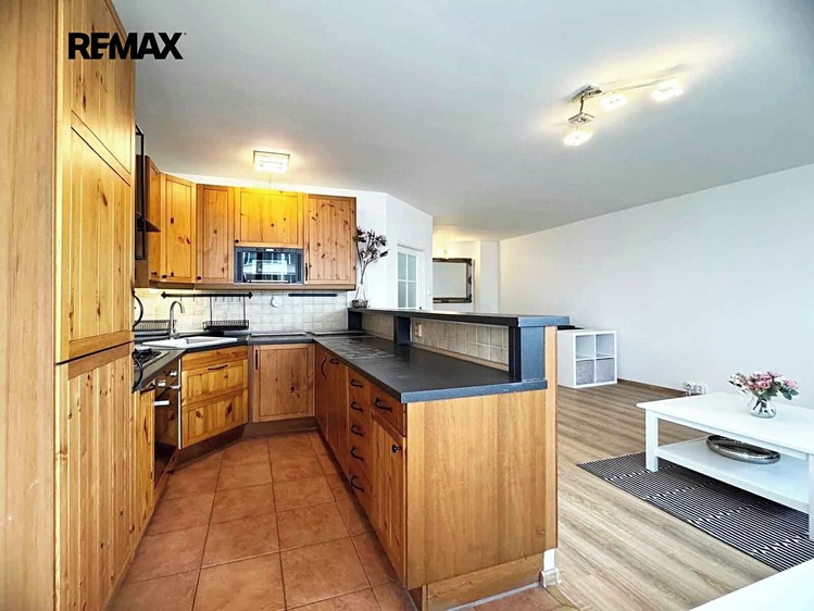 Квартира 4+kk в оренду, 107 м² (9 з 17)