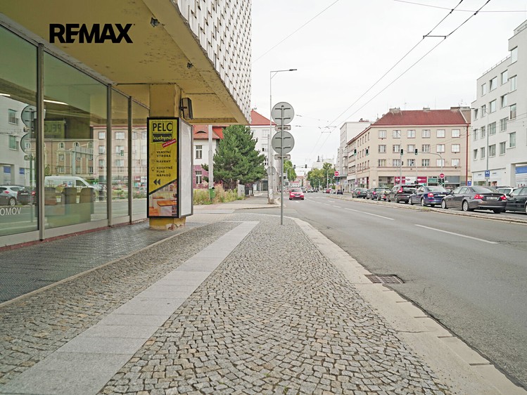 Комерційне приміщення в оренду, 865 м² (24 з 38)
