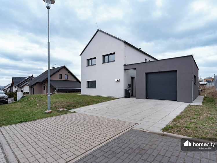 Haus zur Miete, 139 m² (1 von 25)