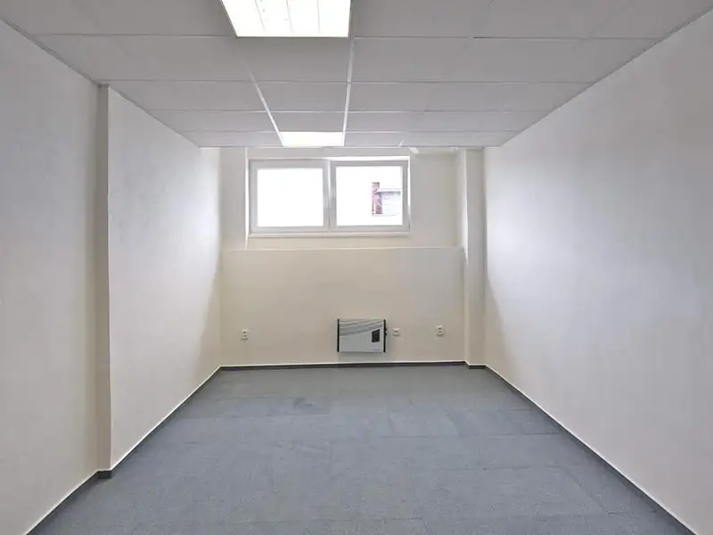 Pronájem skladového prostoru 22 m², Praha – náhled fotky 1
