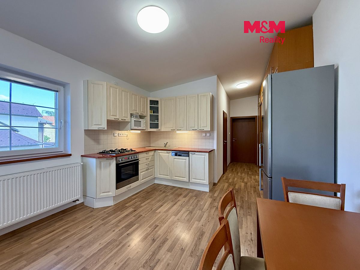 Pronájem bytu 1+kk 42 m²