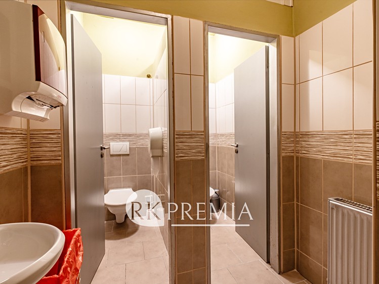 Комерційне приміщення в оренду, 130 м² (10 з 14)