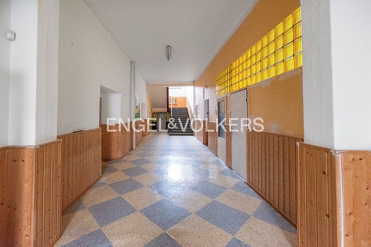 Pronájem výrobní haly, prostoru 870 m² – fotografie 3