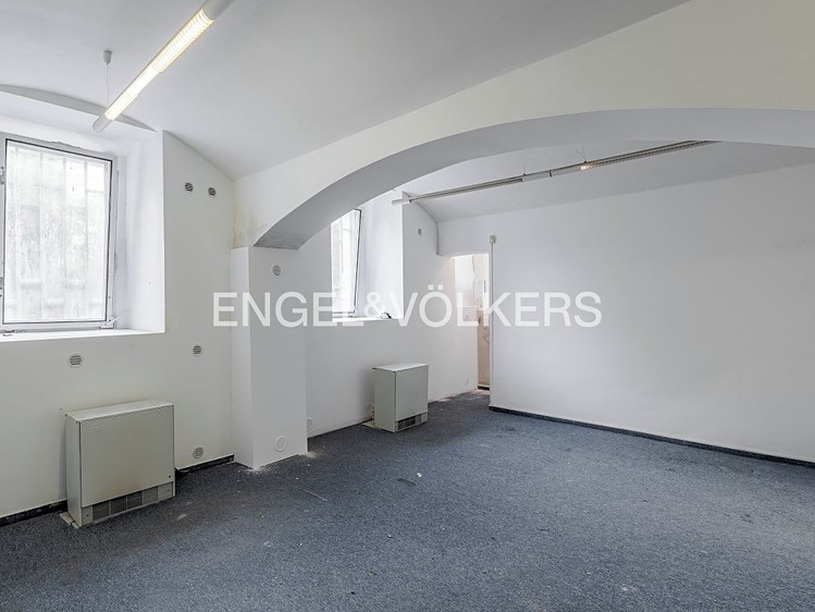 Pronájem komerčního prostoru, 42 m² (2 z 7)
