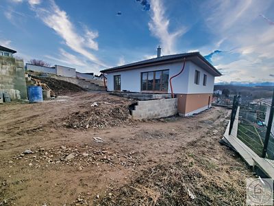Prodej rodinného domu 206 m², pozemek 880 m²