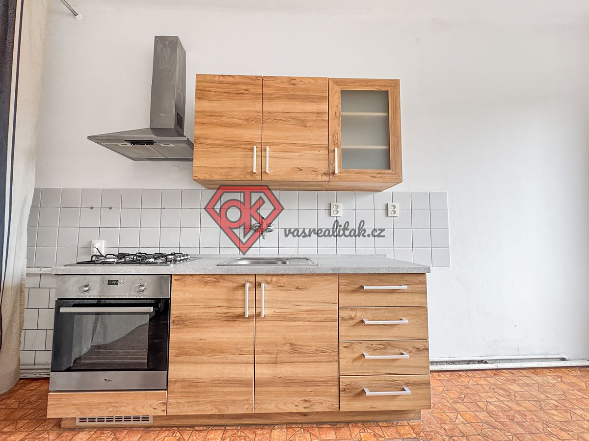 Pronájem bytu 1+1 40 m² – fotografie 3