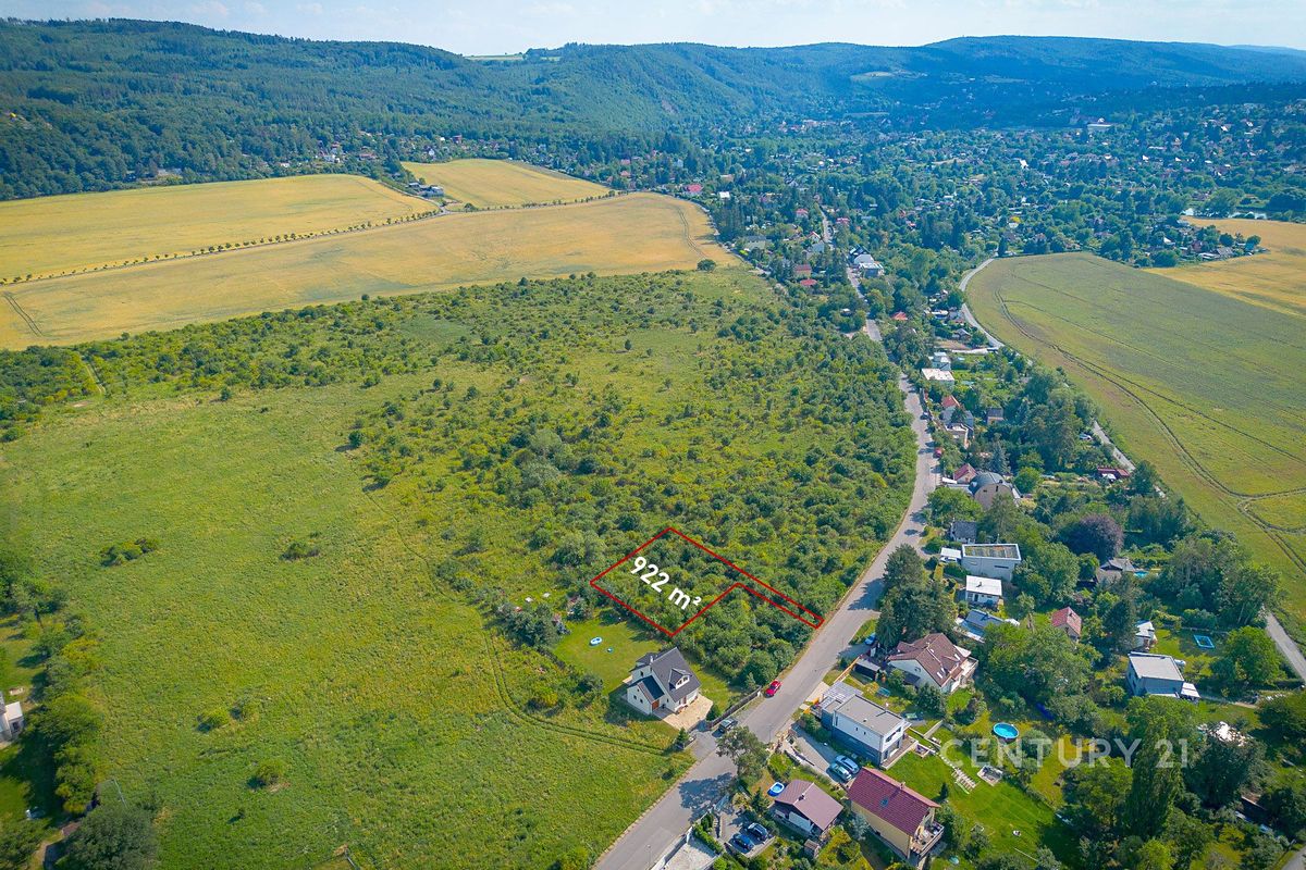Prodej stavebního pozemku 922 m²